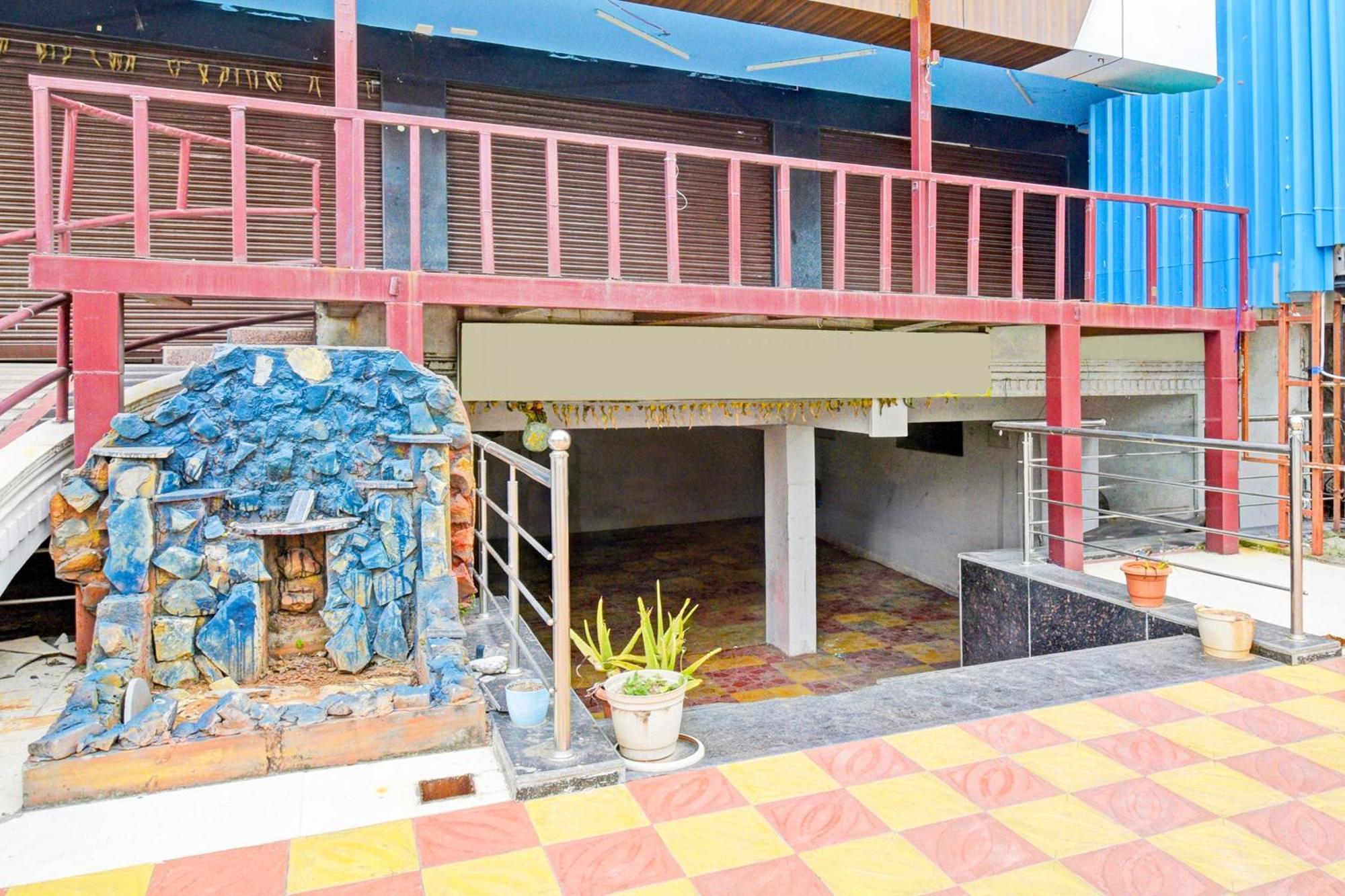 Super Townhouse Mancherial Mancherāl Extérieur photo