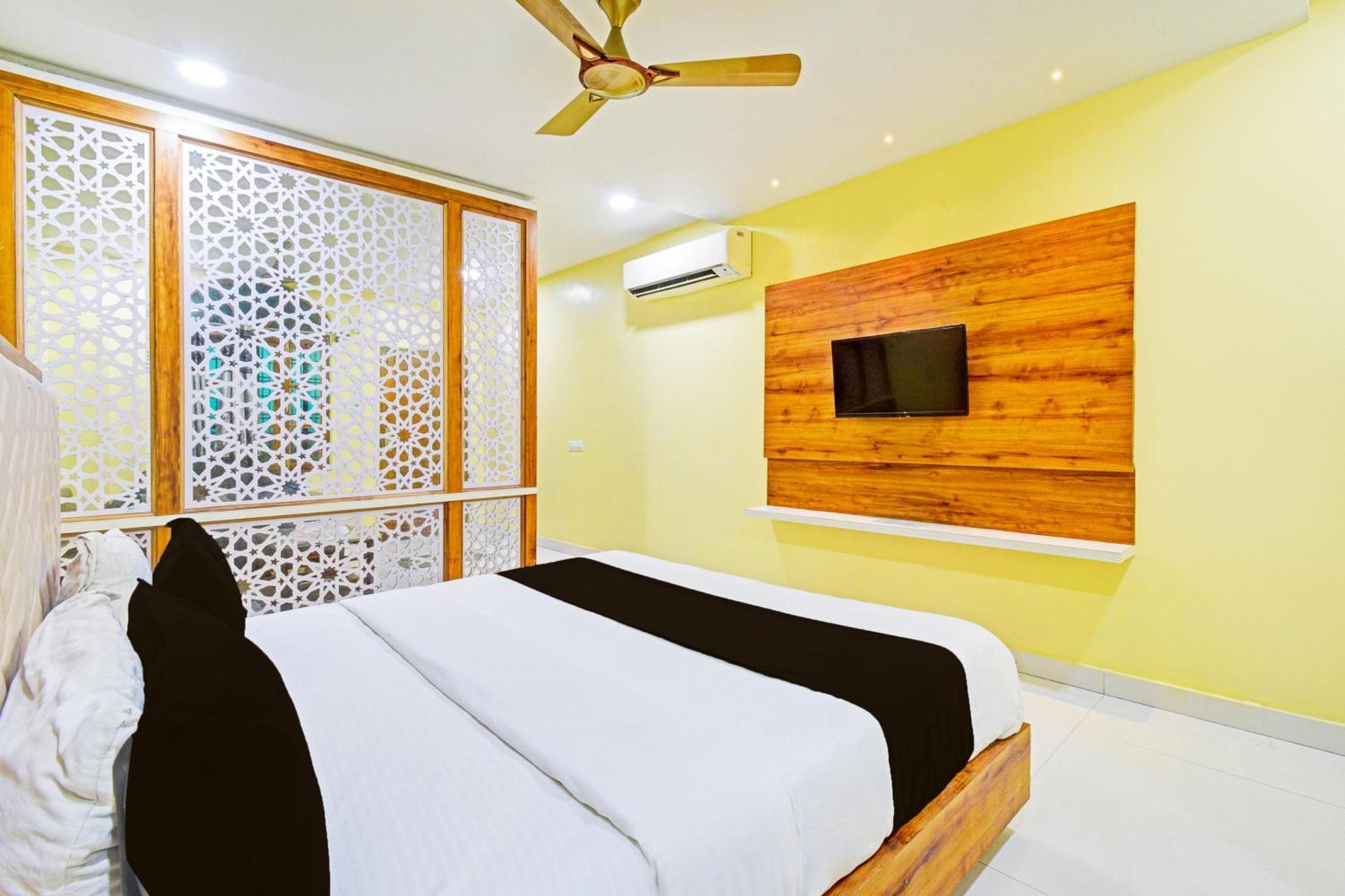 Super Townhouse Mancherial Mancherāl Extérieur photo