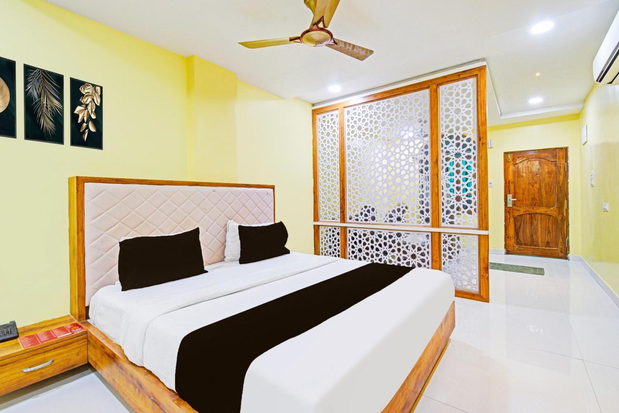 Super Townhouse Mancherial Mancherāl Extérieur photo
